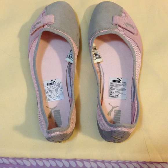 Puma flats