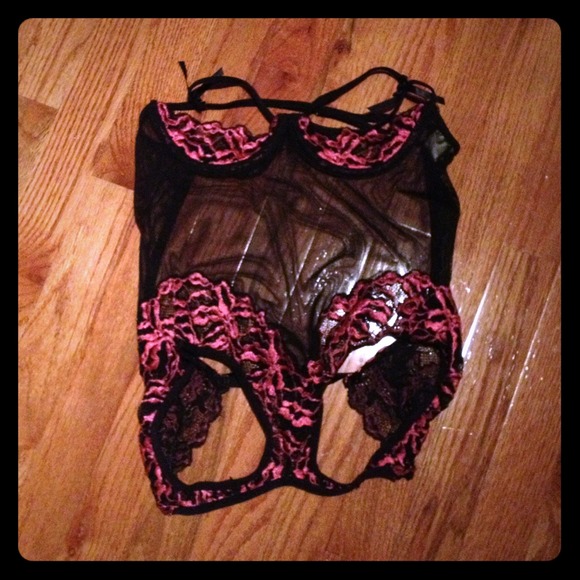 ♦️sold♦️Fredrick's of Hollywood lingerie