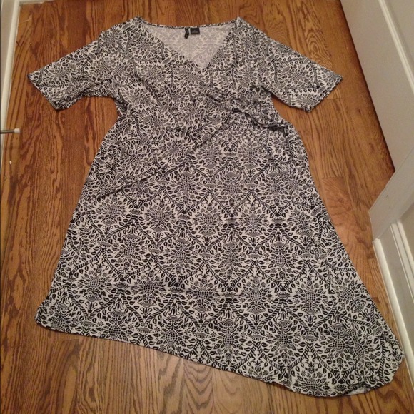 New Directions Black and White Dress