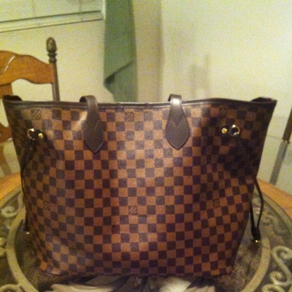 Gorgeous Brown Handbag!