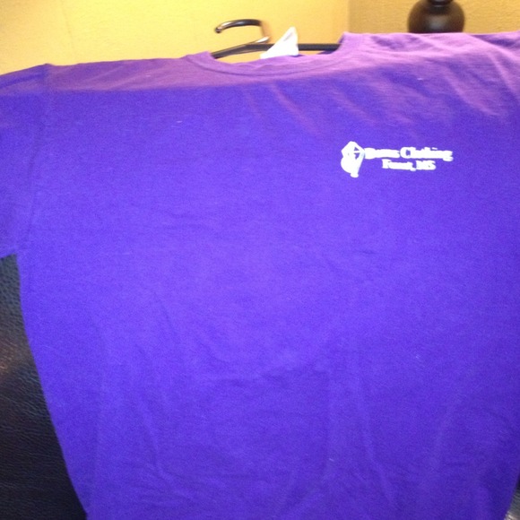 Burns clothing tshirt