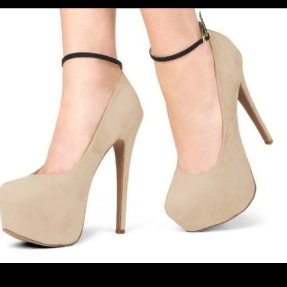 Nude platform pumps size 6.5 two different straps - Picture 4 of 4