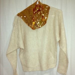 ✂PRICE CUT✂Ivory w/ gold turtleneck sequins