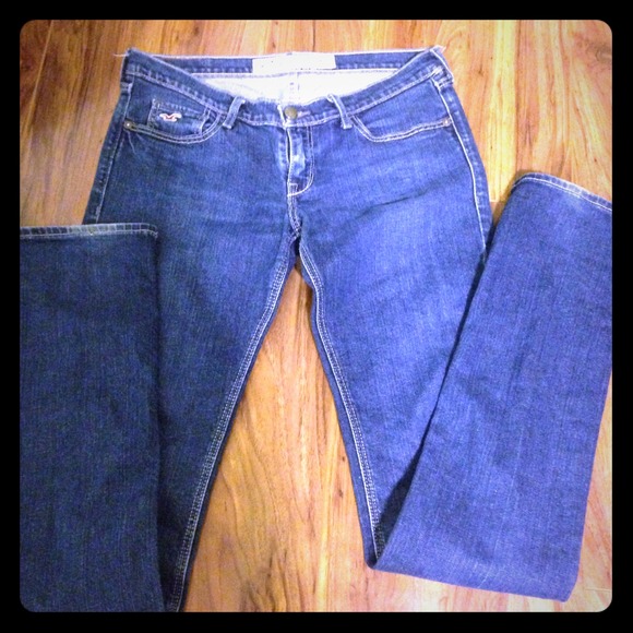 🌟REDUCED. Hollister jeans - Picture 1 of 3
