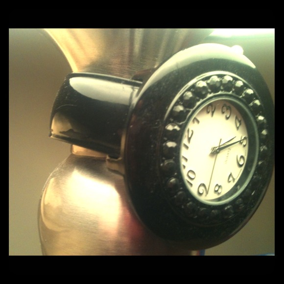 Black glam bracelet watch!