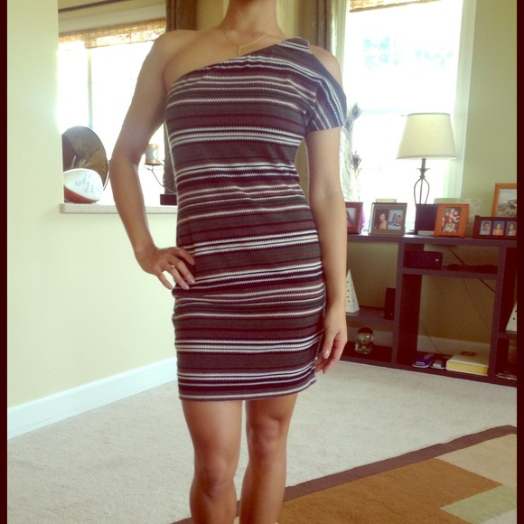 ❌SOLD👊One shoulder dress-M