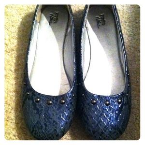 Studded flats