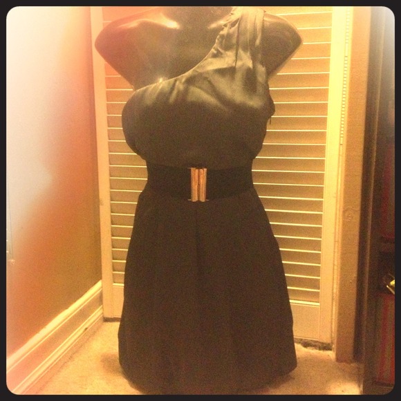 One strap shoulder bubble dress