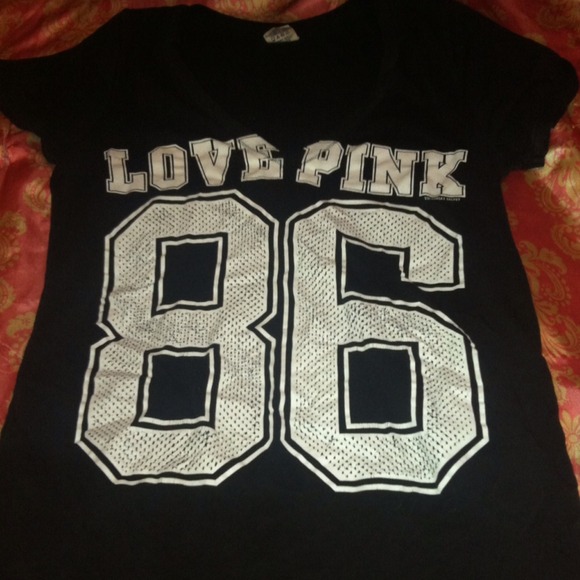 Black v.s top! - Picture 1 of 1