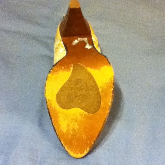 To small. - Picture 3 of 3