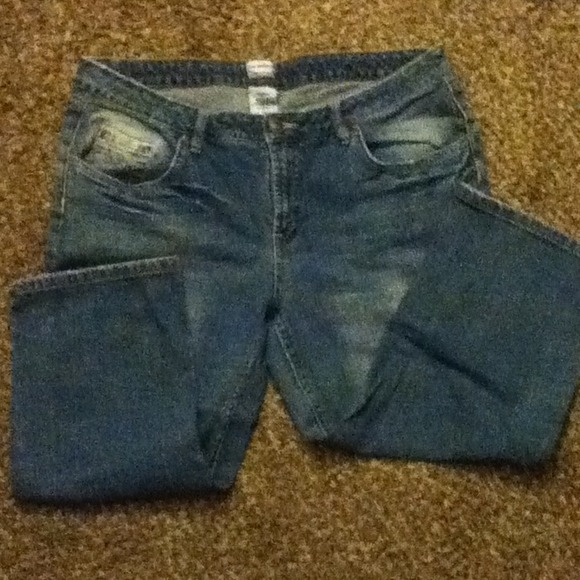 Stretch capris size juniors 17