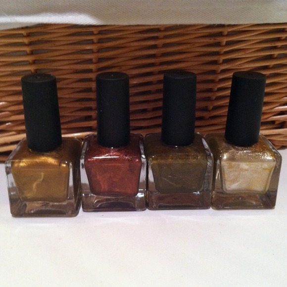 Nail-polish warm metallic set