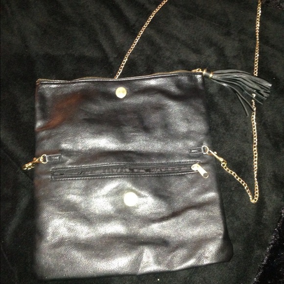 🚫sold🚫Black clutch with gold chain - Picture 2 of 3