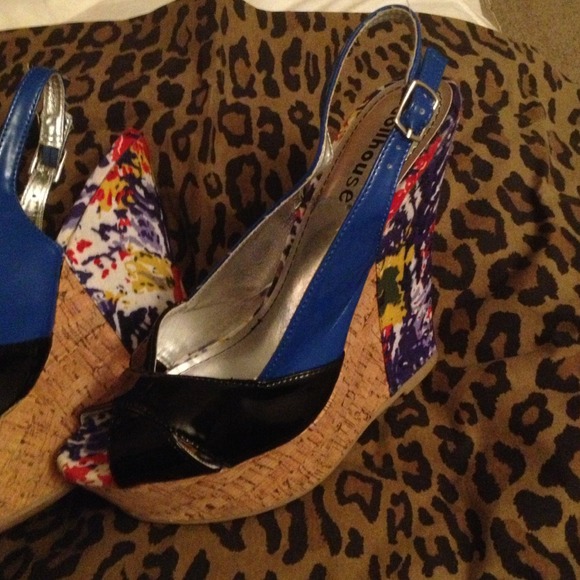 Cute wedge heels - Picture 3 of 3