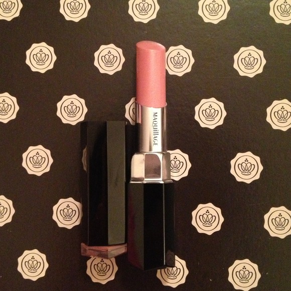 🚫Sold🚫Shiseido Maquillage lipstick in pk 394