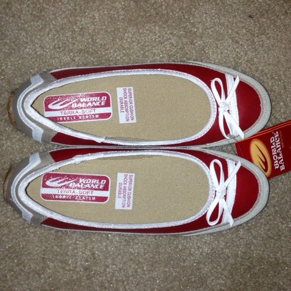 World Balance Flats - Picture 2 of 3