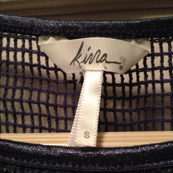 🚫SOLD🚫 Kirra Navy top - Picture 2 of 2