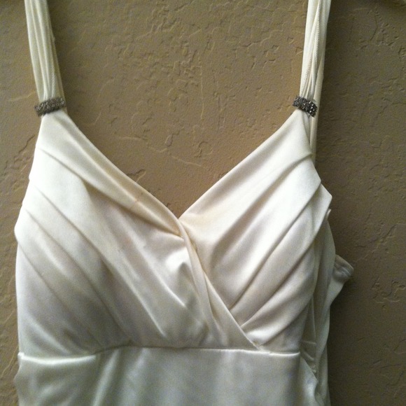 Reduced💋Beautifully pearly white dress.💋 - Picture 2 of 4