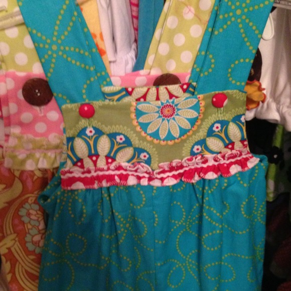 Custom romper - Picture 4 of 4