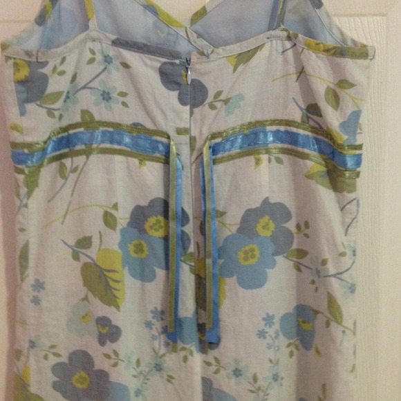 Floral dress - Picture 2 of 3