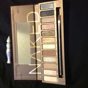 URBAN DECAY NAKED 2