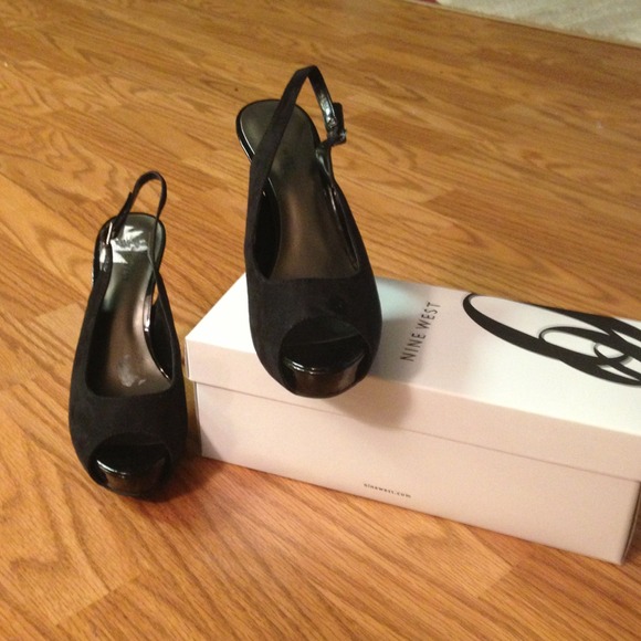 Nine West suede and patent leather shoes.