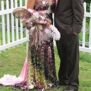 Prom Dress And Bouquet For Sale !