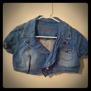 Denim half jacket with zipper