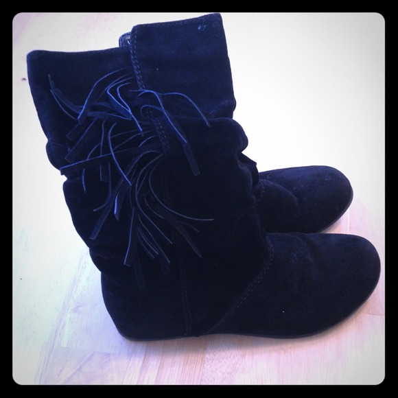 MIA Suede Boot w/Fringe