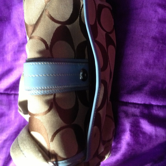 Coach purse - Picture 3 of 4