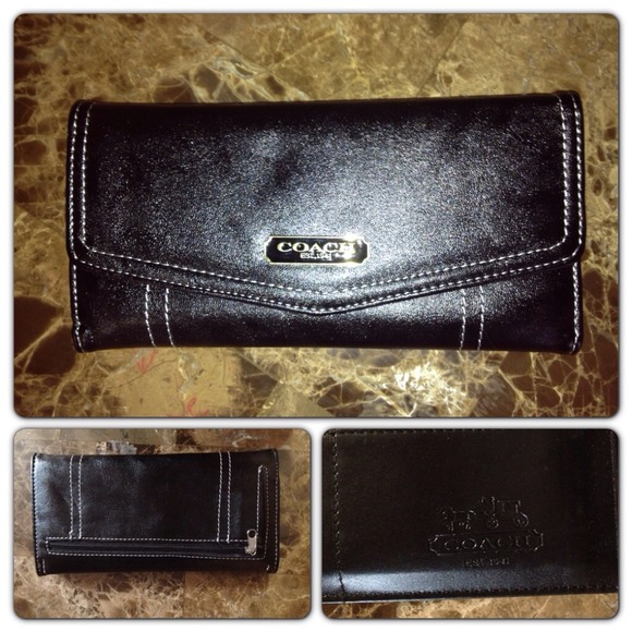 Coach wallet