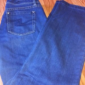 White House Black Market Blanc size 4 inseam 29