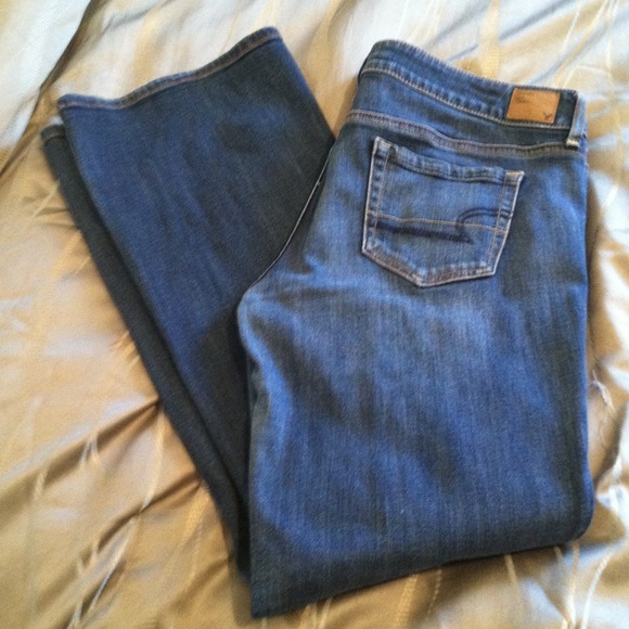 AE favorite boyfriend jean