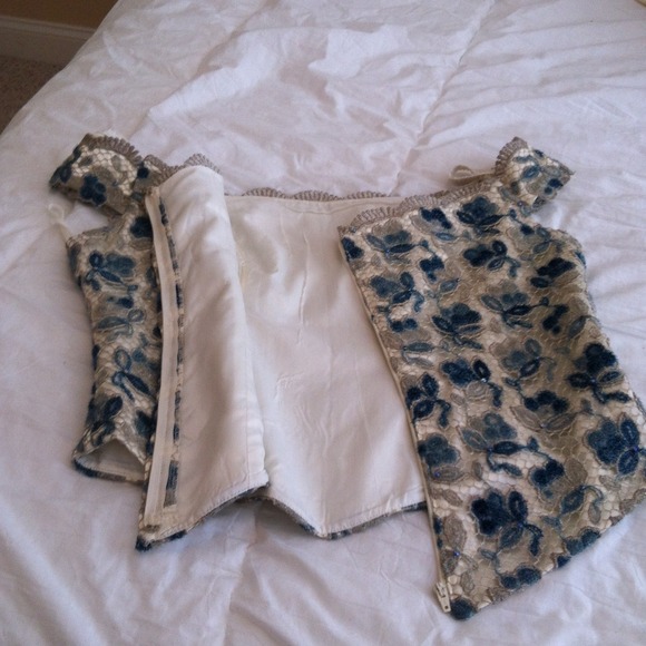 Fancy Top - Picture 3 of 4