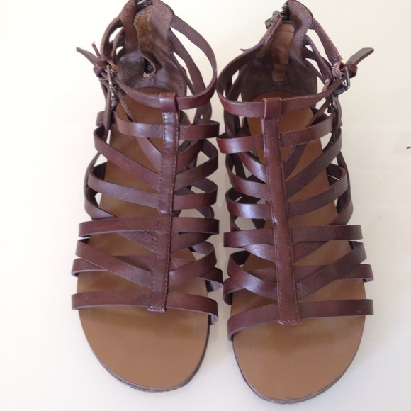 True Religion gladiators - Picture 2 of 4