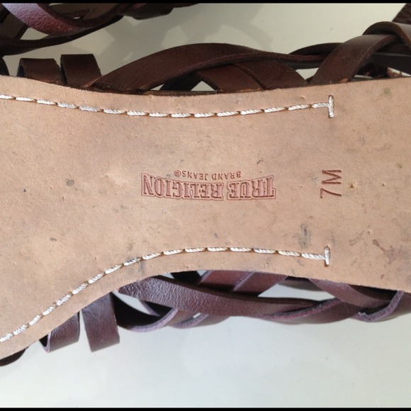 True Religion gladiators - Picture 3 of 4