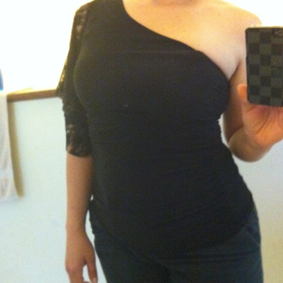 Top - Picture 2 of 4