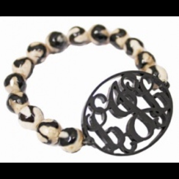 Monogrammed bracelets 47.00 - Picture 1 of 1