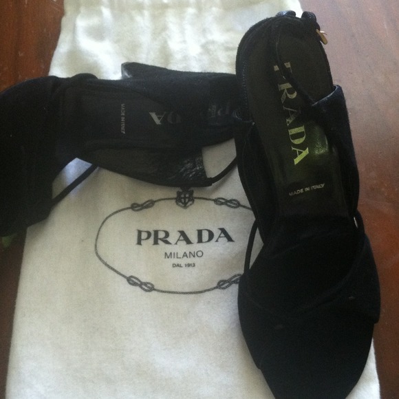 Prada strappy sandals - Picture 1 of 4