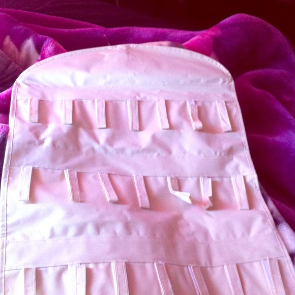 Hangable jewelry organizer with Velcro straps