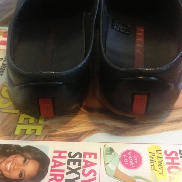 😬SOLD😬 Prada Slides - Picture 3 of 4