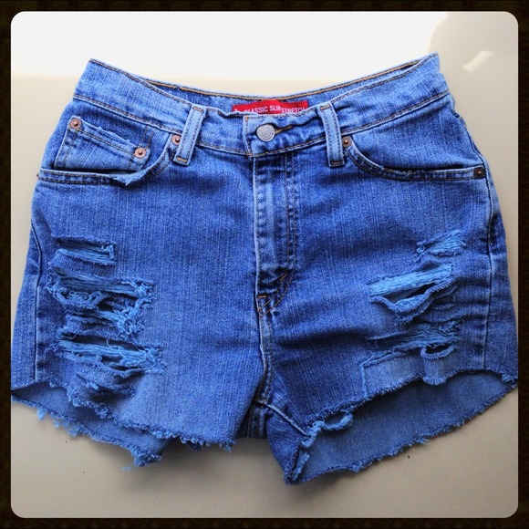 🚫Reserved!🚫High Waisted Destroyed Vintage Shorts