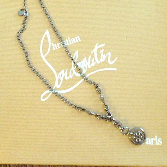 💯%authentic givenchy necklace - Picture 1 of 1
