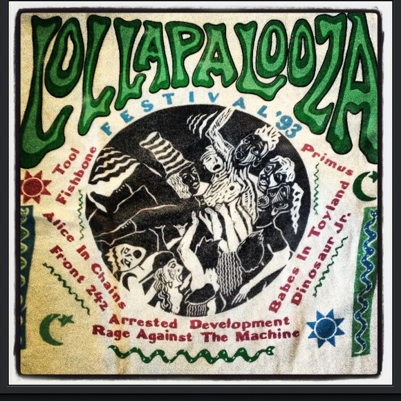 ⚡Bundled⚡Authentic Vintage '90s Lollapalooza tee NO LONGER FOR SALE - Picture 2 of 3