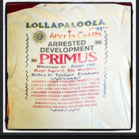 ⚡Bundled⚡Authentic Vintage '90s Lollapalooza tee NO LONGER FOR SALE - Picture 3 of 3