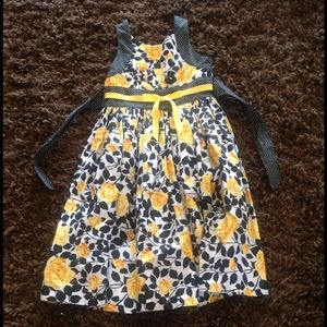 SOLD - BUNDLED/Dress - Girls