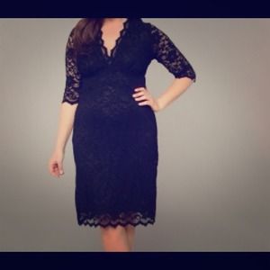*Reduced* Kiyonna 3/4 Sleeved Scalloped Lace Dress