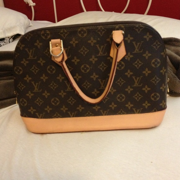 ❌SOLD❌ Louis Vuitton Purse
