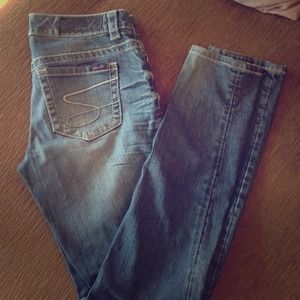 Seven 7 jeans. Straight leg, skinny size 4