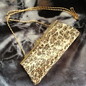 💕Leopard print party purse💕